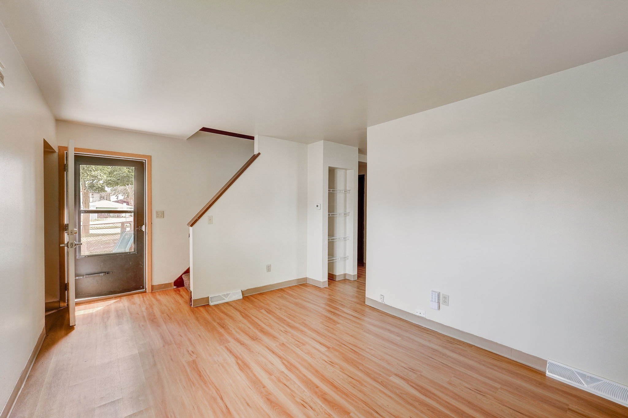 3013-web-or-mls-S 64th St 67526-003.jpg